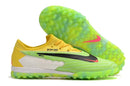 Chuteira Nike Phantom GX Pro Society