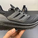 Adidas Ultraboost Light 23 Preto